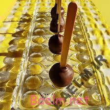 طرز تهيه بسـتنی توپـی فـندقی