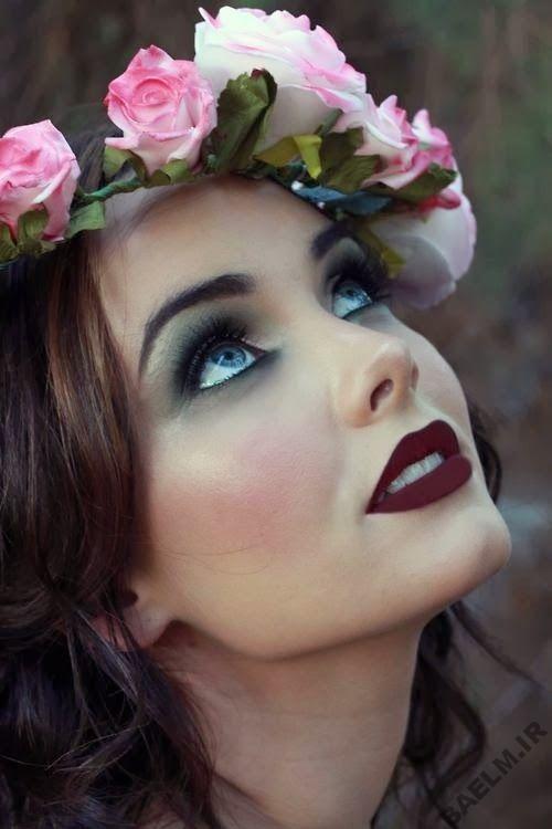 چه رنگ رژی باعث سفیدتر دیده شدن دندانها میشوند 533