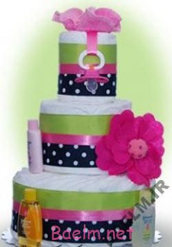 هنر خانه داری | آموزش تزیین سیسمونی نوزاد با پوشک به شکل کیک(بسیار زیبا)