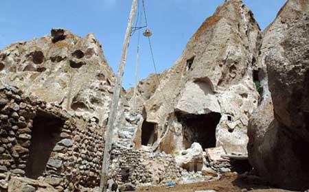 هتل صخره‌ای کندوان, روستای کندوان,