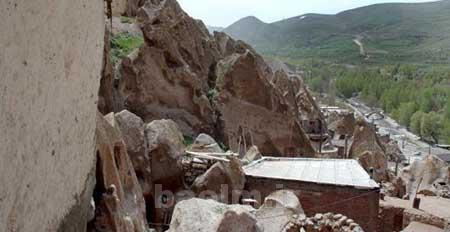 هتل صخره‌ای کندوان, روستای کندوان,