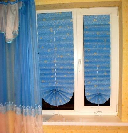 هنر در خانه | آموزش درست كردن كركره كاغذي زيبا در منزل همراه با عكس هنر در خانه | آموزش درست كردن كركره كاغذي زيبا در منزل همراه با عكس