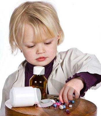 پیشگیری از مسمویت کودک,مسمویت دارویی در کودکان