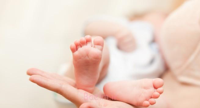 آیا در موقع سرماخوردگی نباید به نوزاد شیر داد ؟