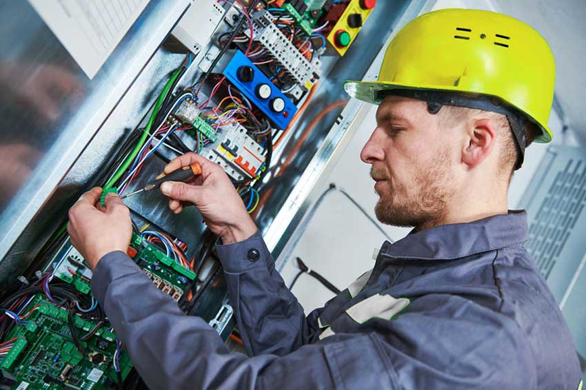 عمر مفید یک آسانسور چقدر است و چگونه می توان آن را افزایش داد؟ 3 اقدام اصلی که به افزایش عمر مفید آسانسور کمک می کند