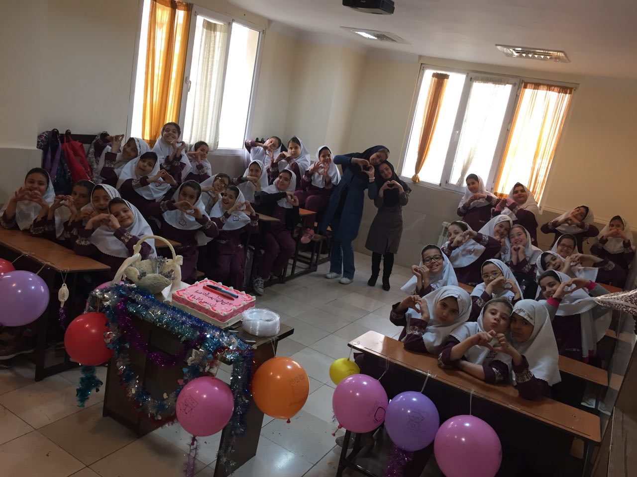 پیش دبستان و دبستان دخترانه صدرانوین پیش دبستان و دبستان دخترانه صدرانوین