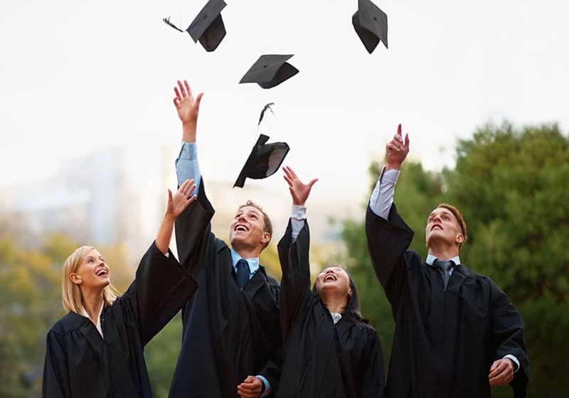 راهنمای جامع بورسیه ایتالیا و بورسیه ژاپن | نقش ترجمه رسمی در فرآیند دریافت بورسیه تحصیلی